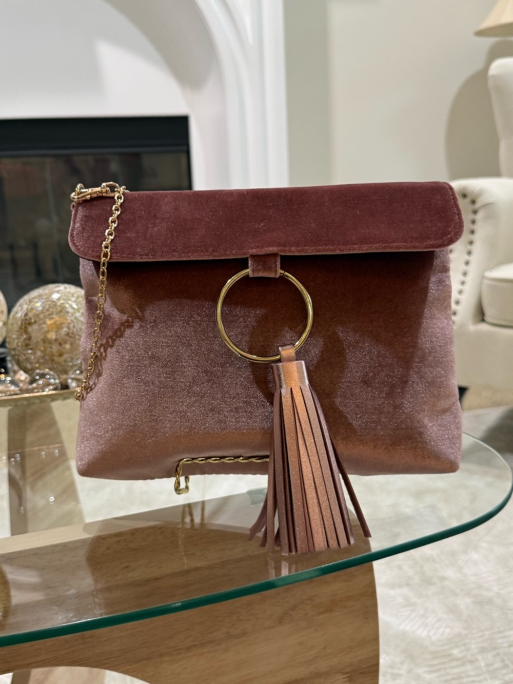 Fashion Bug Mauve Velvet Tassel Clutch – Gold Ring Handle – Like New